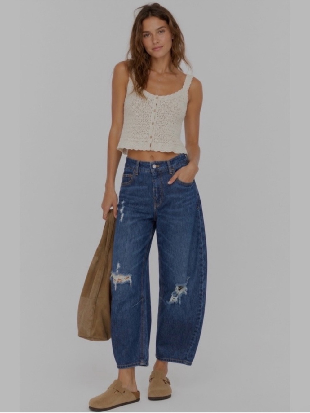Anthropologie Pilcro Bow Boyfriend barrel leg distressed high waisted jeans 29